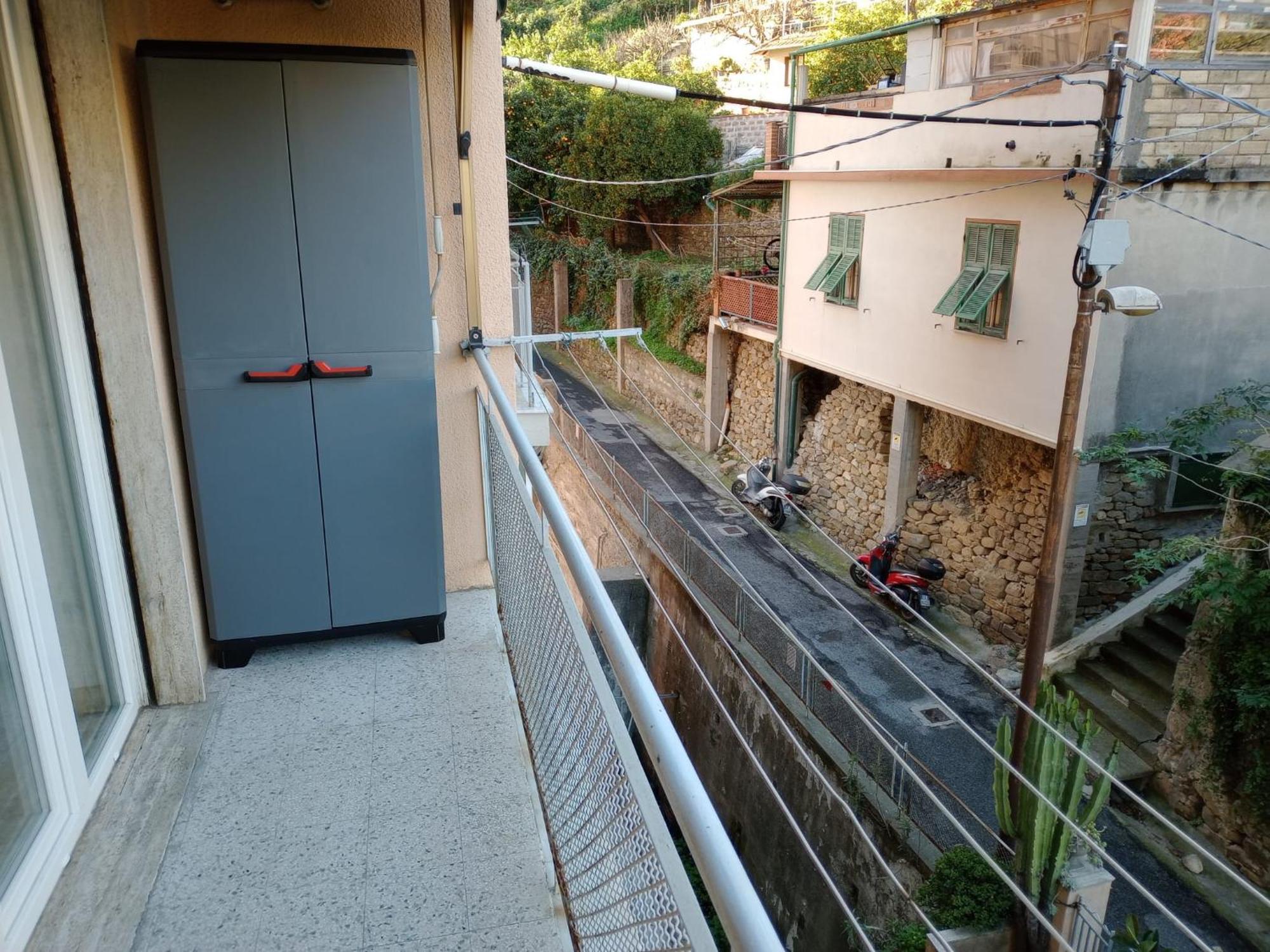 Alex'S House Apartment Sanremo Luaran gambar