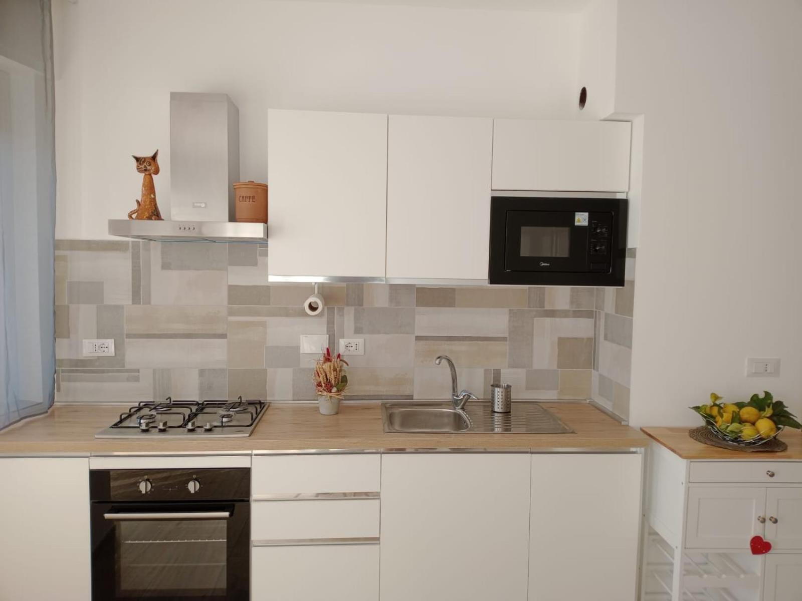 Alex'S House Apartment Sanremo Luaran gambar