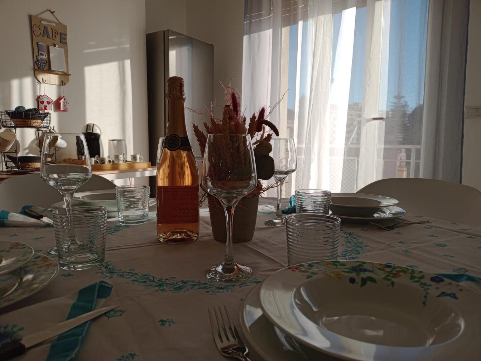 Alex'S House Apartment Sanremo Luaran gambar
